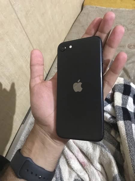 iphone se 2020 128gb pta apporved waterpack 2