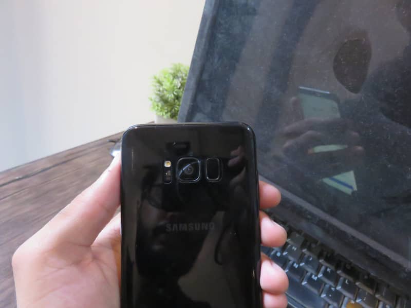 Samsung Galaxy S8+ Edge Good Condition 0