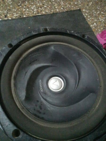 original kenwood 12 inch woofer with peti 4