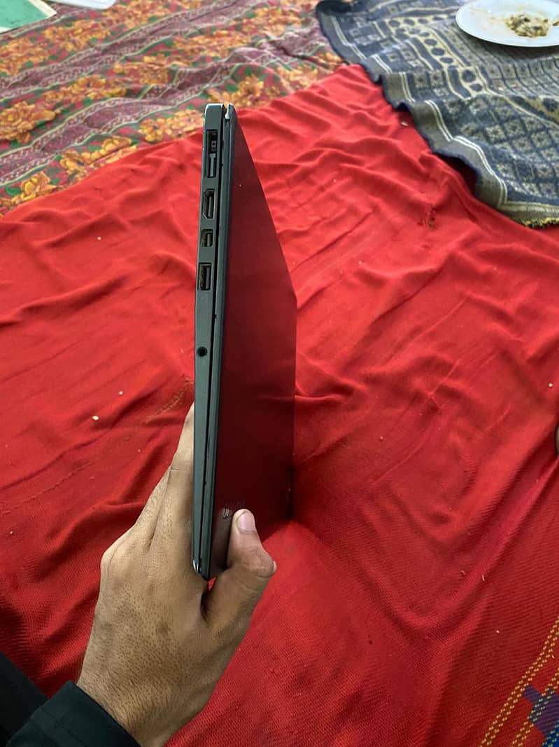 Lenovo X1 Carbon 9