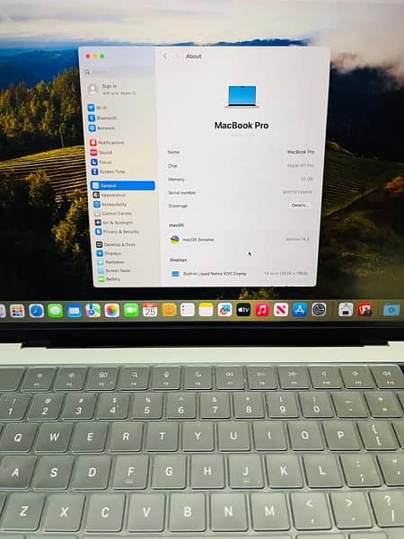 Apple MacBook Pro 32 gb ram 512 Gb rom 3