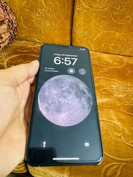 iPhone 11 Pro Max- PTA Approved- 256gb 5