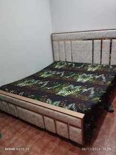 Single Bed 0