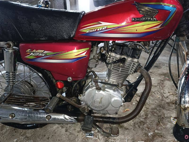 United 125cc (2019) 5