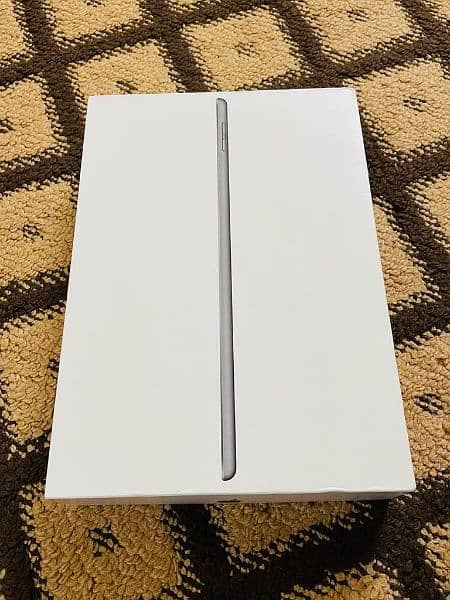 Apple Ipad 5th Gen 32gb mint condion 8