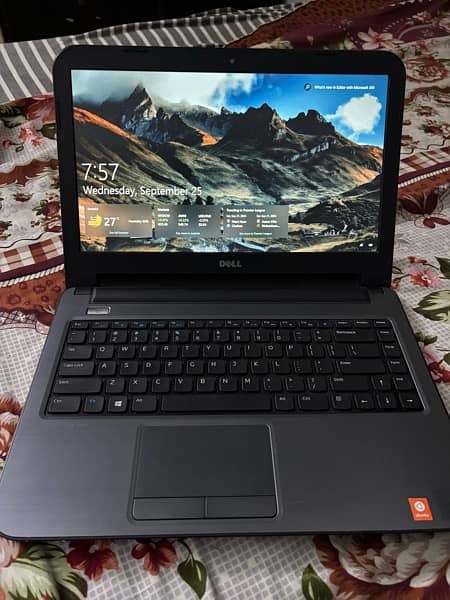 Dell Latitude 3440 Laptop 1