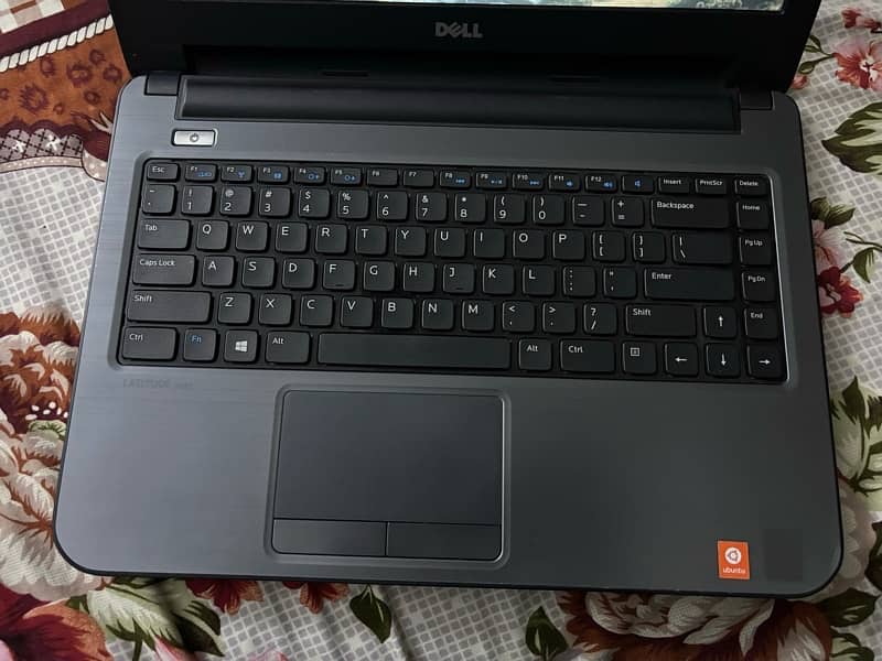 Dell Latitude 3440 Laptop 4