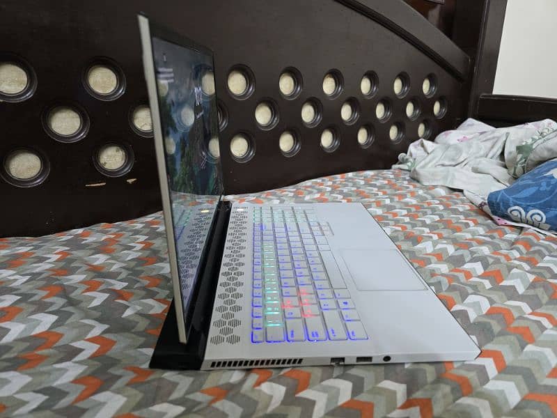 Alienware laptop for Sale / i7 / 2070 super card 6