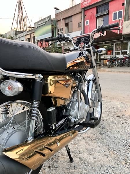 CG 125 se gold edition black 8