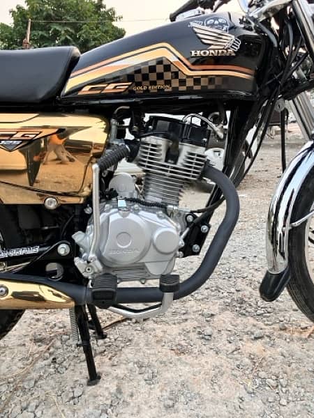 CG 125 se gold edition black 9