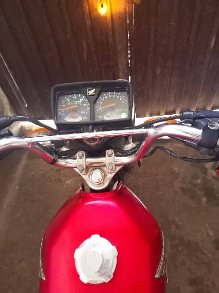 HONDA CG 125 SE Red 2021
Contact: 0300/4423/707 1