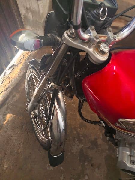 HONDA CG 125 SE Red 2021
Contact: 0300/4423/707 3