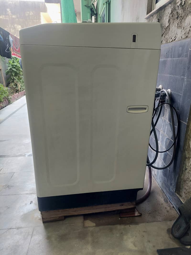 Samsung Top Load Washing Machine for sale. 4