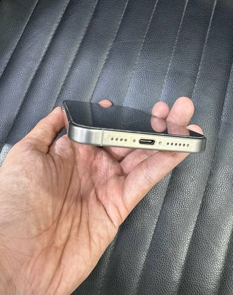 IPHONE 15 PRO MAX 256GB PTA APPROVED 4