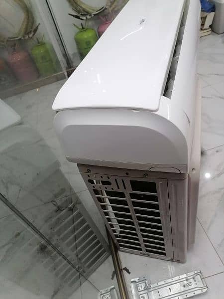 Haier 1.5 Ton DC Inverter 8