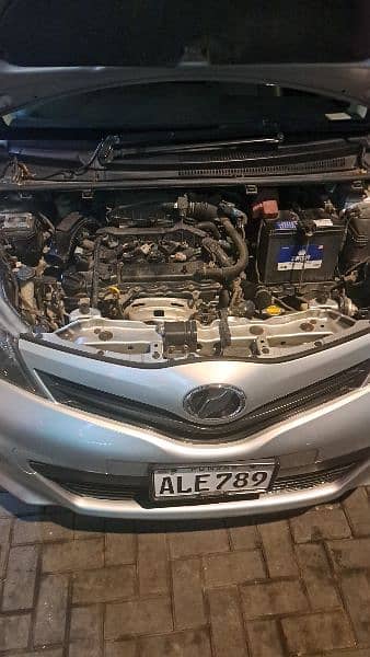 Toyota Vitz 2014 6