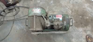 AIR COMPRESSOR (made in japan)