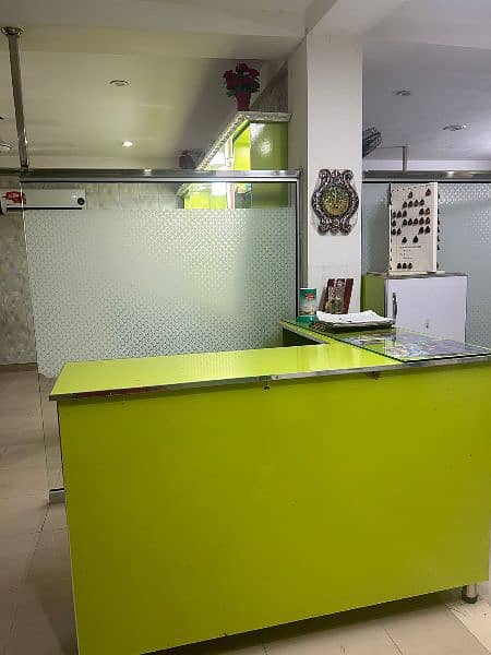 Running business for sale / Beauty saloon for sale / Running Saloon 12