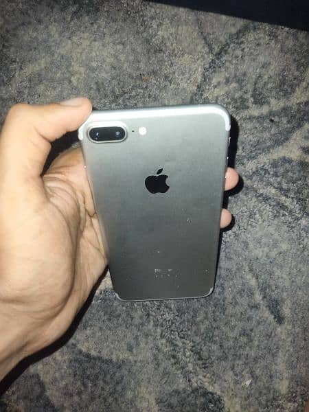 iphone 7 plus 32gb Pta approved 5