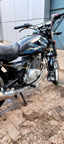 Suzuki Gs150 3