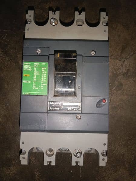 breaker 400N 2