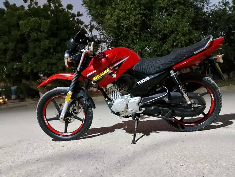 Yamaha ybr 125g 10