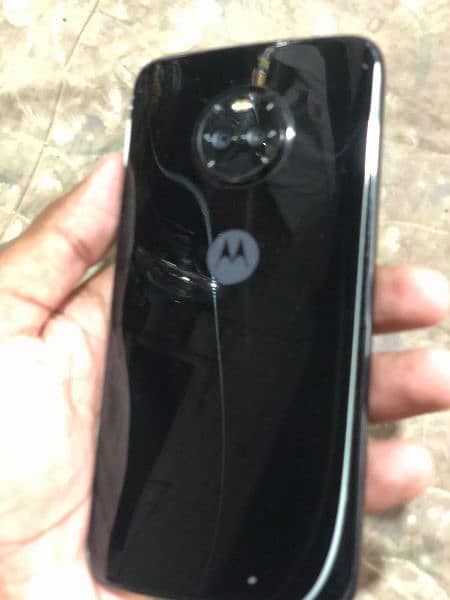 Moto x4 ram 4 stroage 64 all ok good condition bass 2 dot ha 7