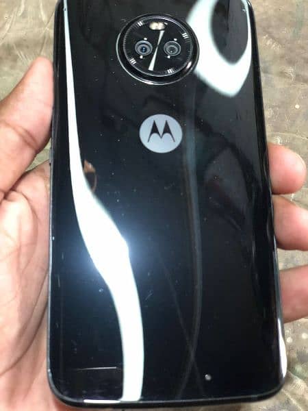 Moto x4 ram 4 stroage 64 all ok good condition bass 2 dot ha 8