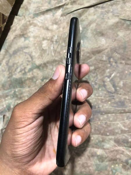 Moto x4 ram 4 stroage 64 all ok good condition bass 2 dot ha 10