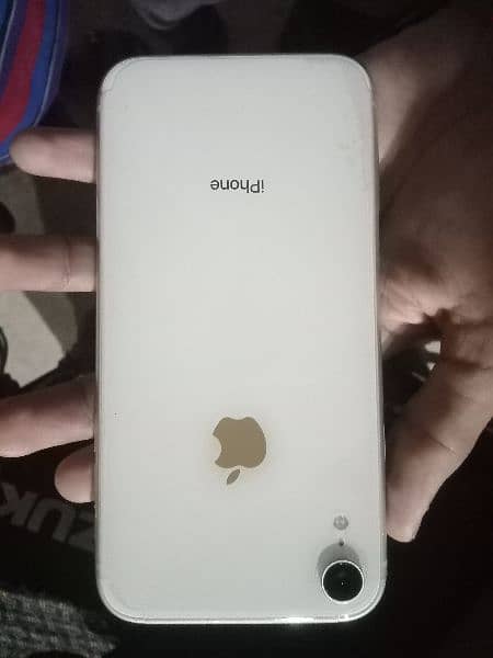 iphone XR in white color with charger and without box 5