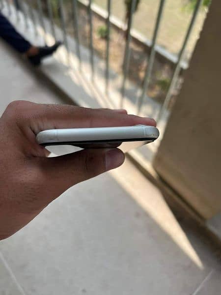 iPhone XR non pta 3