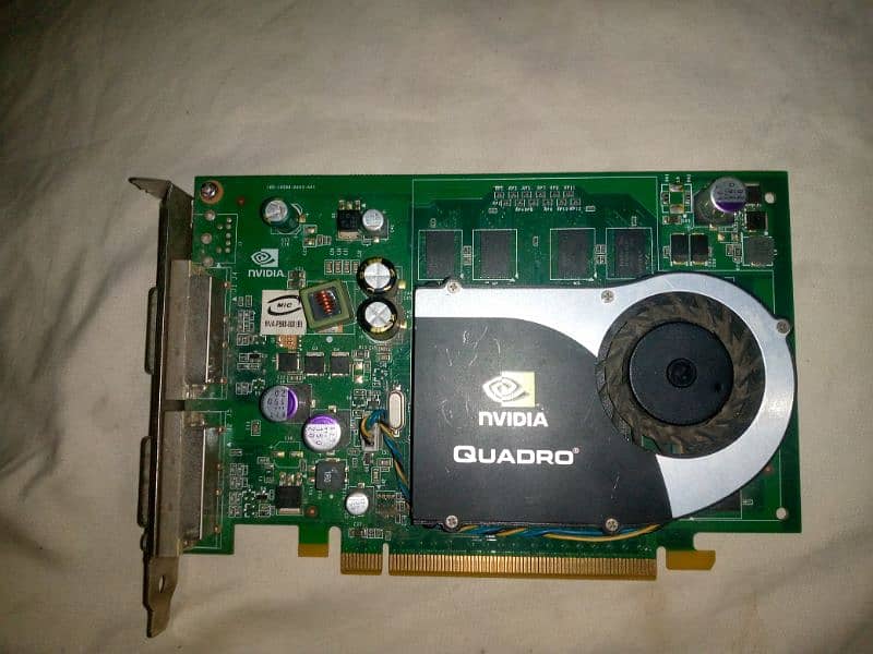 Quadro 256Mb Card Okay 1