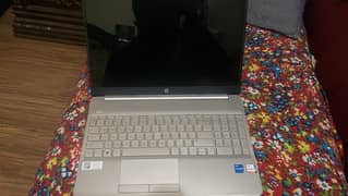 HP 11th Generation Used like new i5 1TB Storage with box