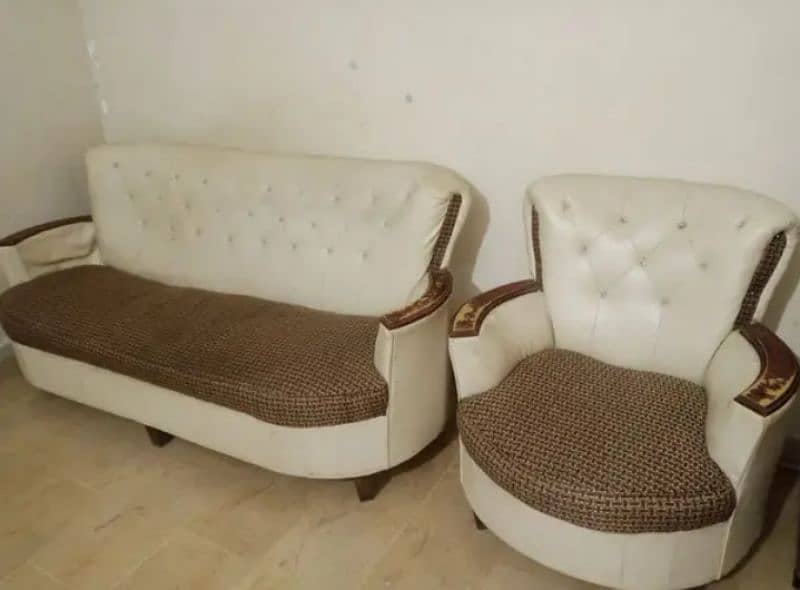 7 seater sofa set available in reasonable price 1