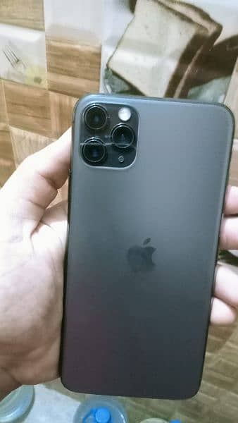 iPhone 11 PRO MAX FOR SELL 2