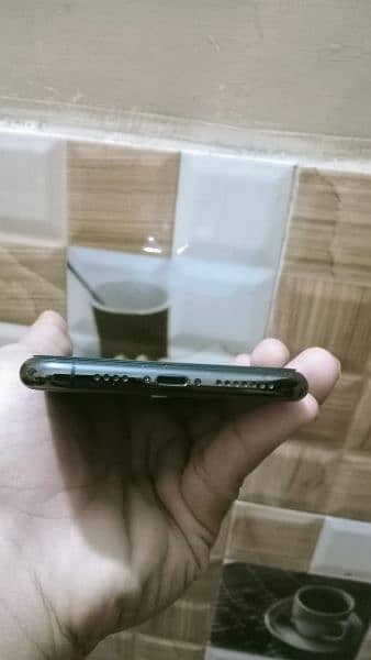 iPhone 11 PRO MAX FOR SELL 4