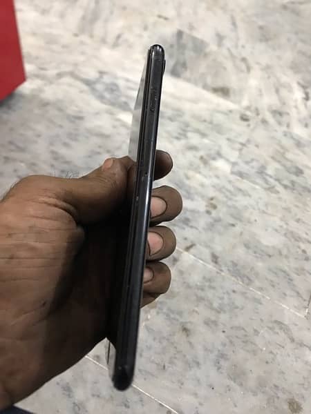 iphone 7 plus 128 GB 5