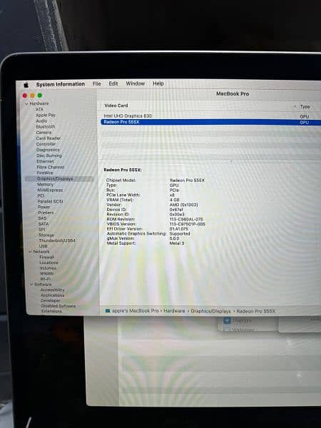 MacBook Pro, Model 2019, Core i-7, 15inch UHD,16-256, 4GB graphics 3