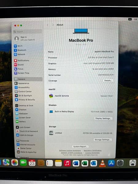 MacBook Pro, Model 2019, Core i-7, 15inch UHD,16-256, 4GB graphics 4