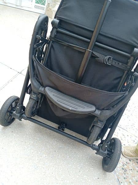 Pram/Stroller 7