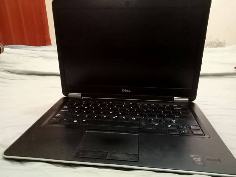 Dell latitude 7440 4