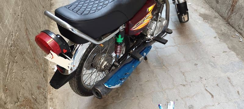 Honda 125 contact number 03212063631 5