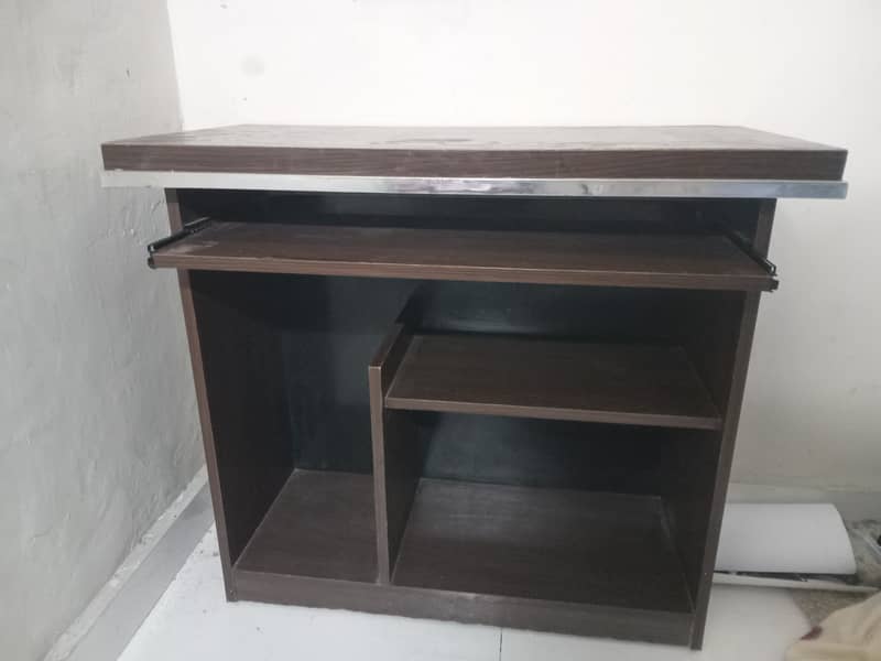 Table for sale 0