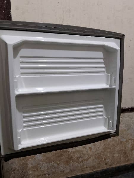 Dawlance refrigerator 2019 model 4