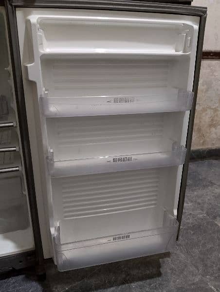 Dawlance refrigerator 2019 model 7