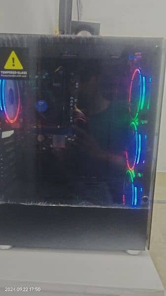 gaming PC with four RGB fans 8 gb ram 2