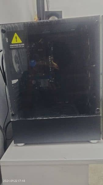 gaming PC with four RGB fans 8 gb ram 4