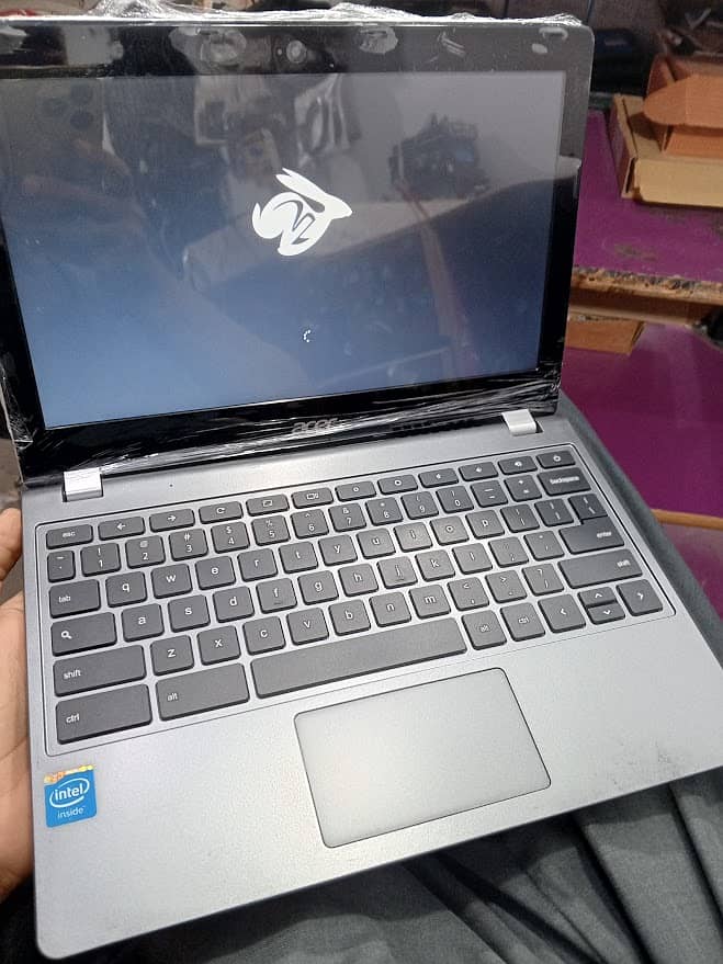 Acer C740 Chromebook 2