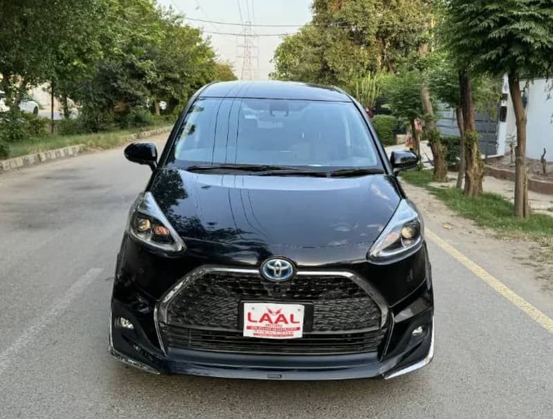 Toyota Sienta G 2018 4