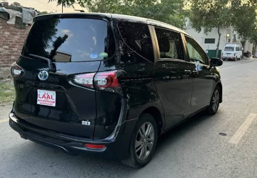 Toyota Sienta G 2018 5